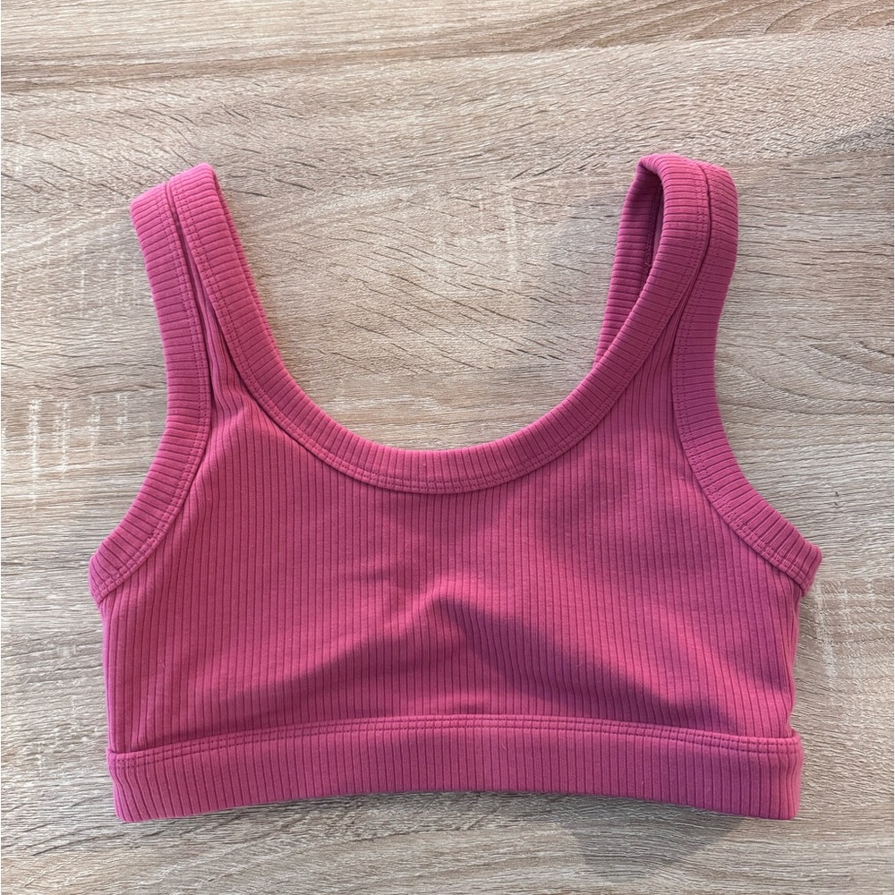 Alo Wellness Bra, Raspberry Sorbet